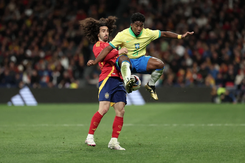 Cucurella-tay-ban-nha