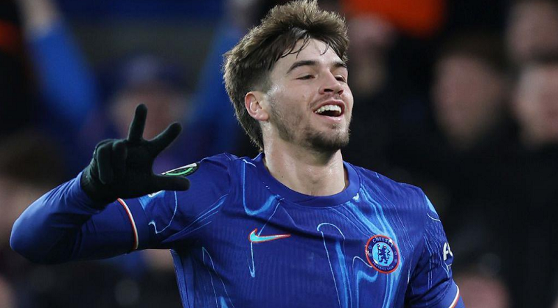 marc-guiu-se-som-tro-thanh-tru-cot-chelsea
